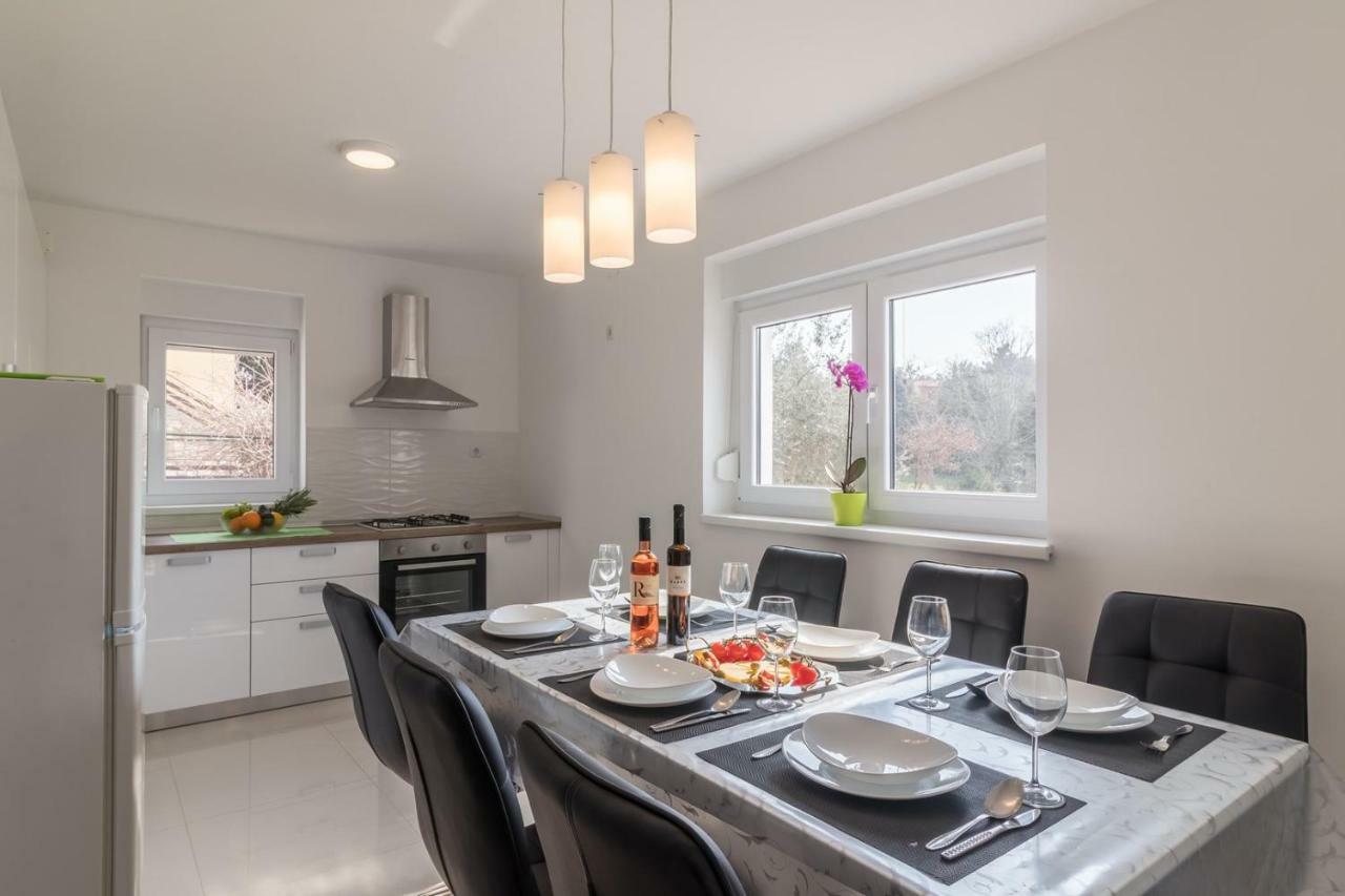 Apartments Mira بولا المظهر الخارجي الصورة