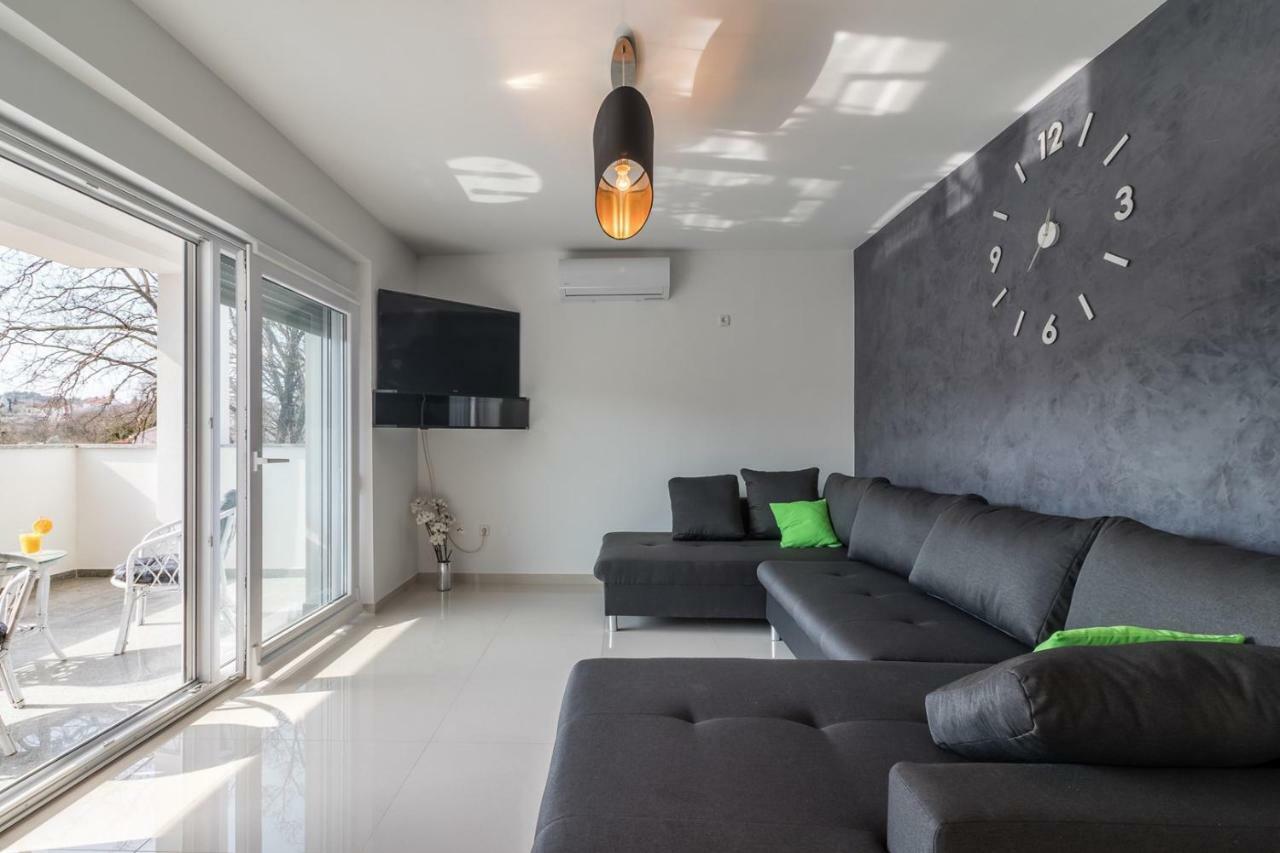 Apartments Mira بولا المظهر الخارجي الصورة
