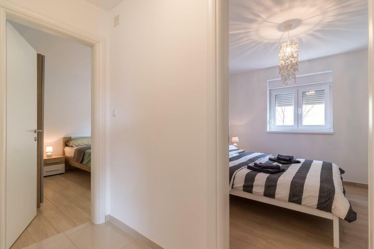 Apartments Mira بولا المظهر الخارجي الصورة