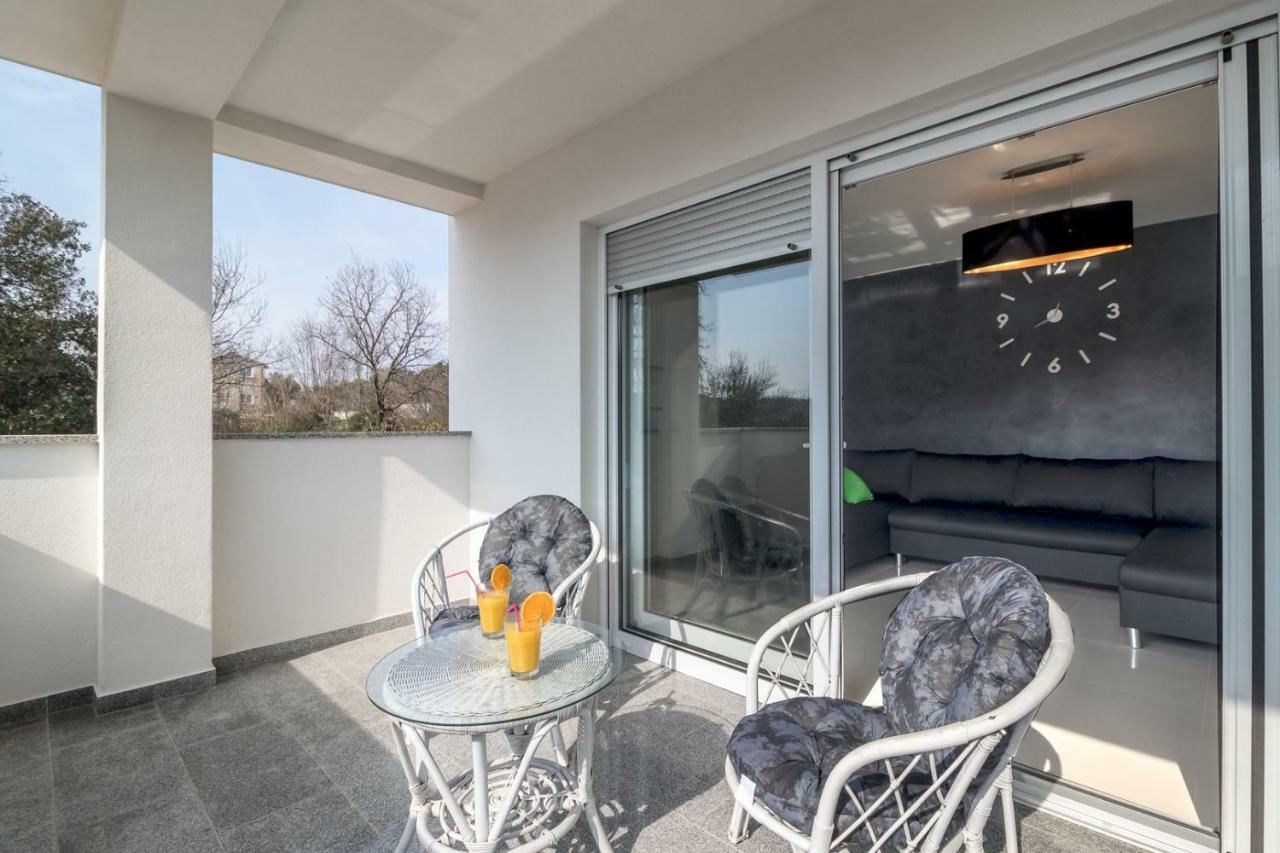 Apartments Mira بولا المظهر الخارجي الصورة