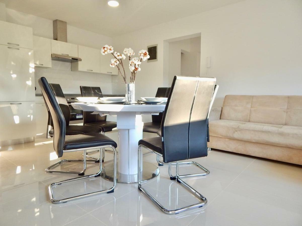 Apartments Mira بولا المظهر الخارجي الصورة