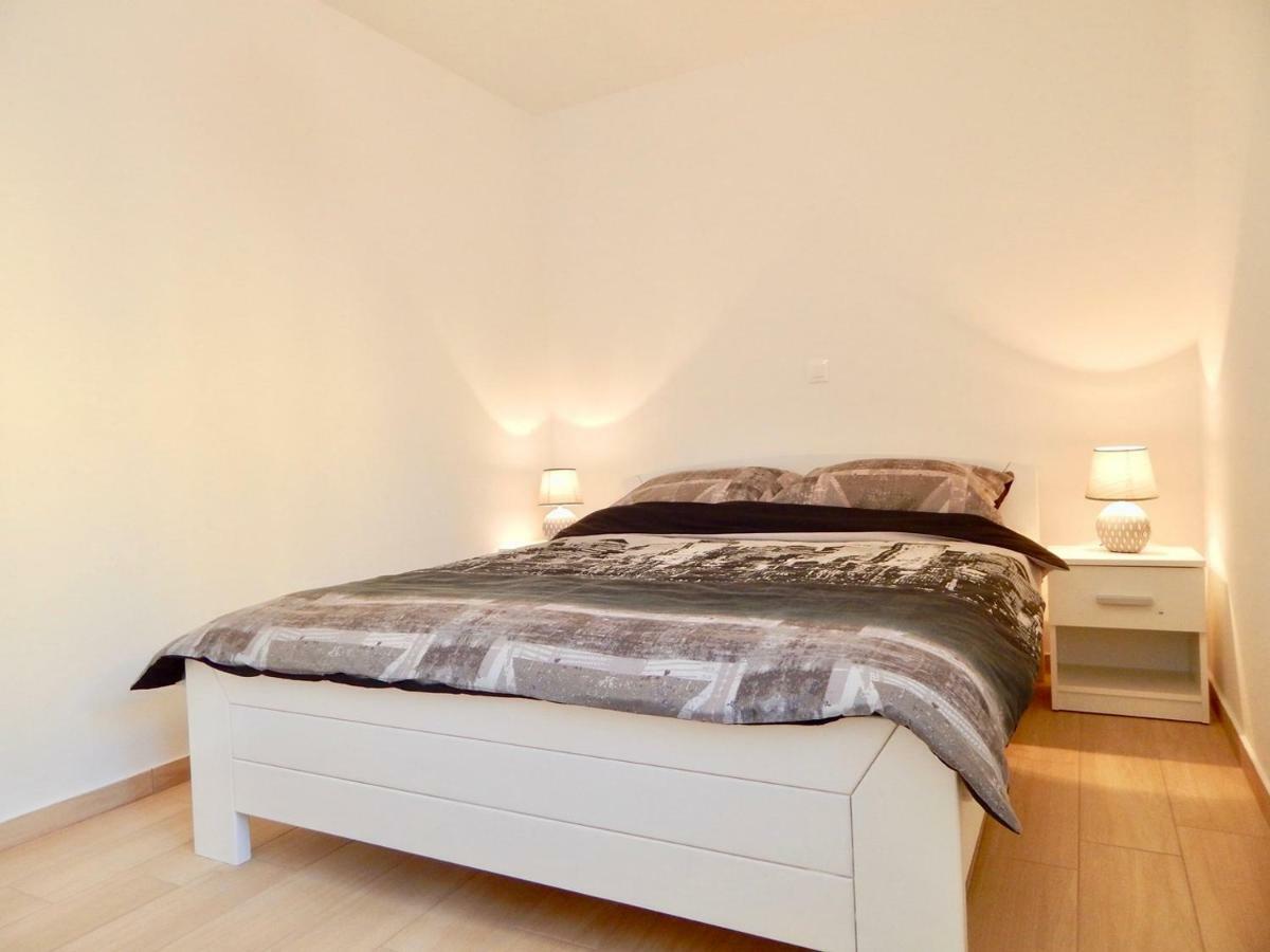 Apartments Mira بولا المظهر الخارجي الصورة