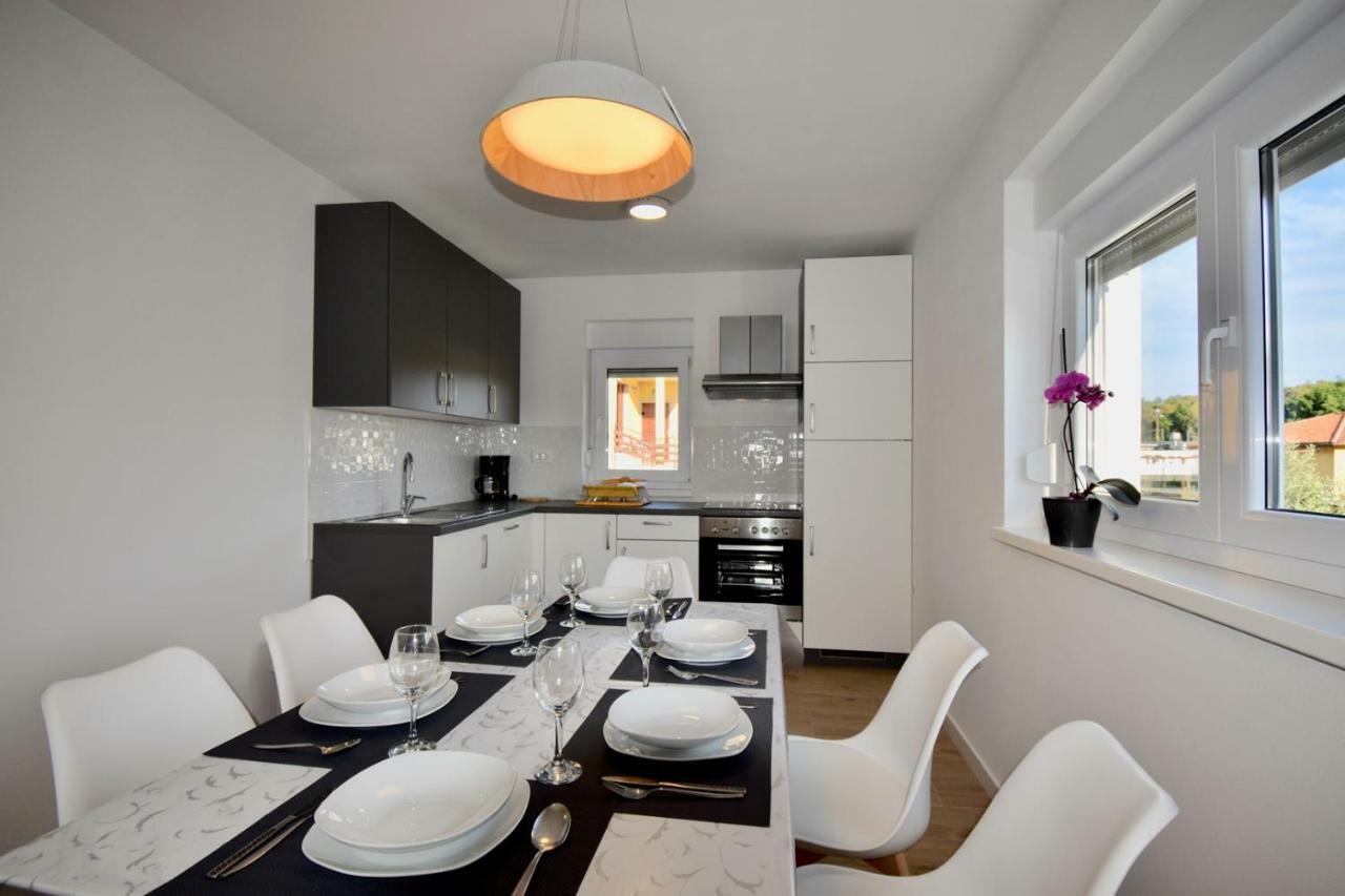Apartments Mira بولا المظهر الخارجي الصورة