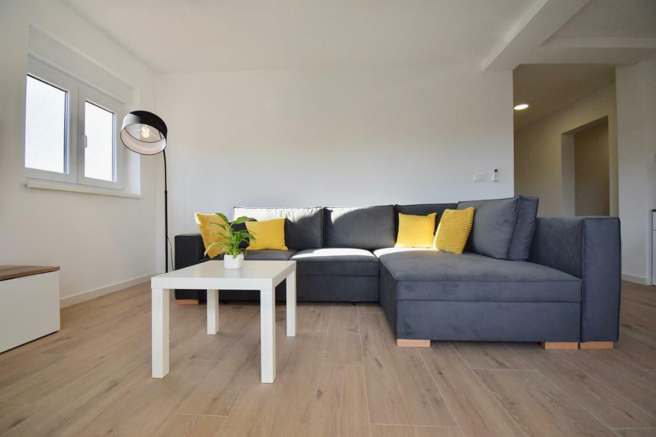 Apartments Mira بولا المظهر الخارجي الصورة